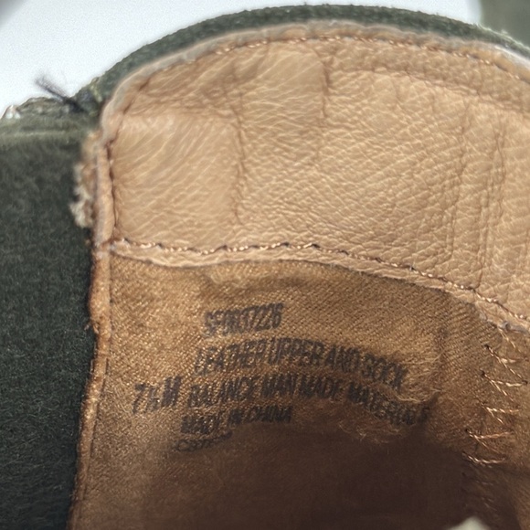 Sofft Britton Zip Waterproof Suede Hightop Sneaker Olive Green Size 7.5 Comfort - Picture 14 of 16